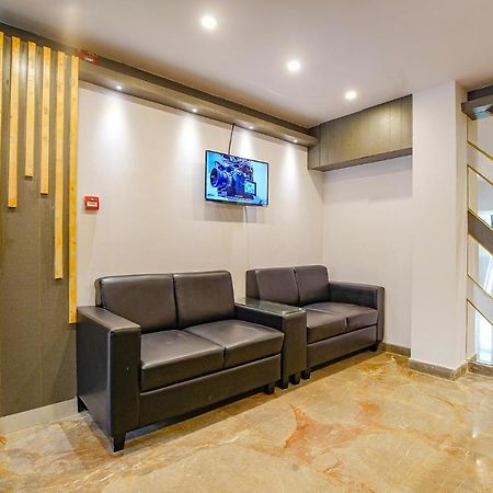 Fabhotel Athasri Inn - Nr Bellandur Railway Station 벵갈루루 외부 사진