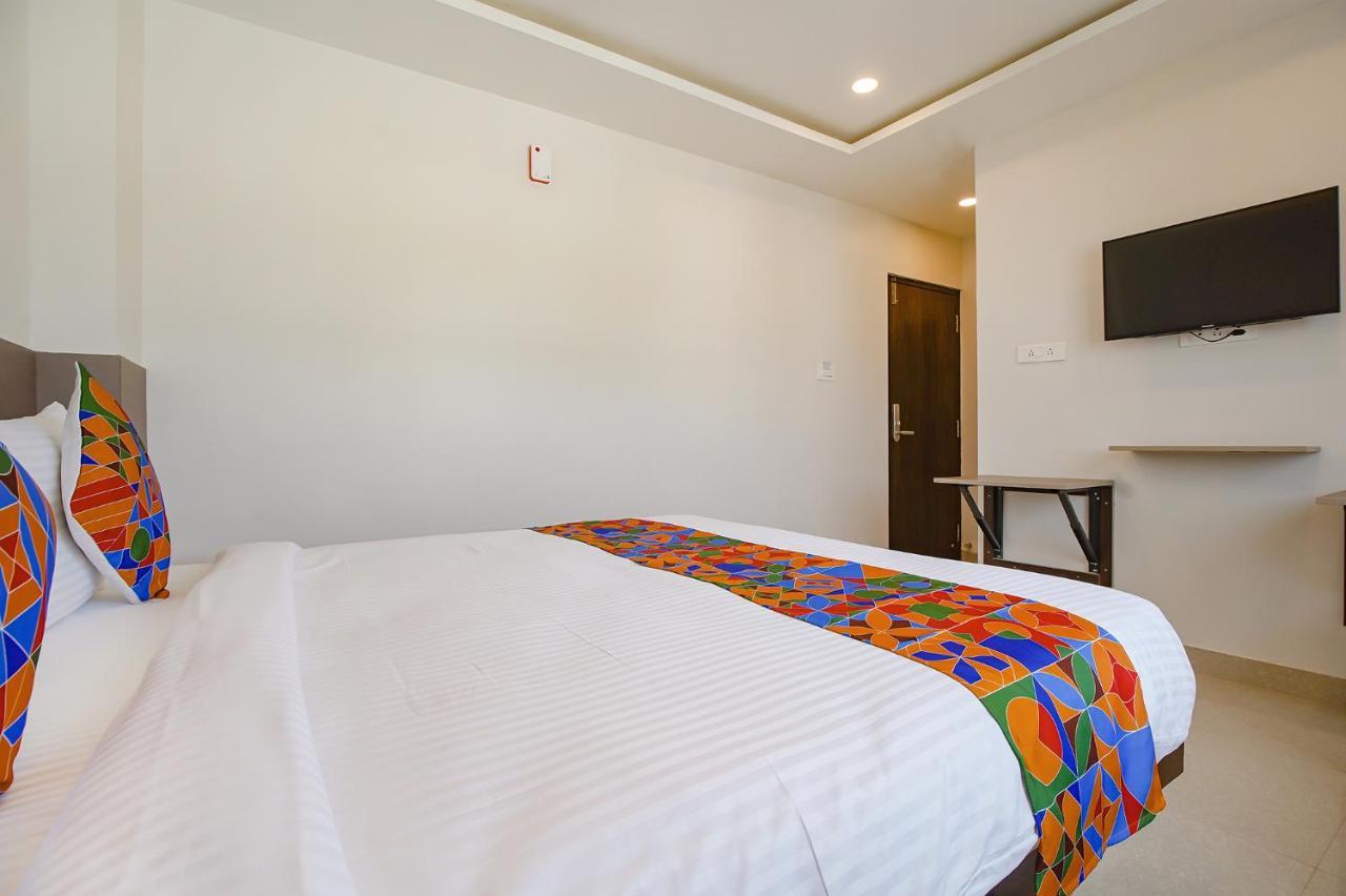 Fabhotel Athasri Inn - Nr Bellandur Railway Station 벵갈루루 외부 사진